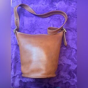 Vintage Coach Duffle Sac 9953  British Tan bucket shoulder bag